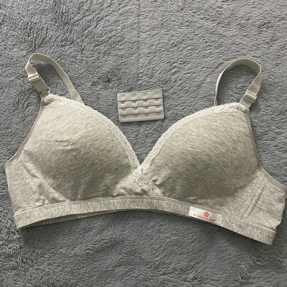 Maternity bra with extension clip